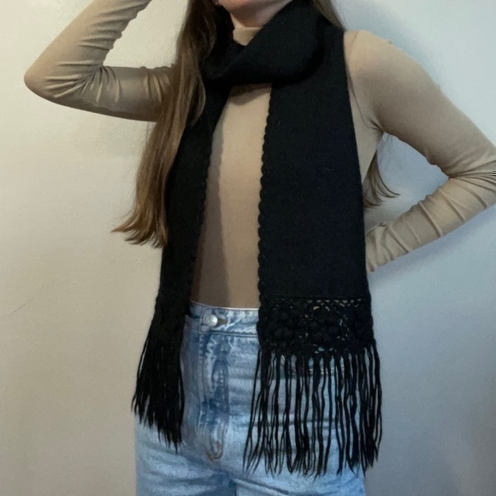 Vintage 100% Alpaca Mon Repos Black Fringe Scarf